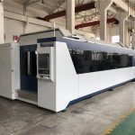 machine de découpage professionnelle de laser de fibre de commande numérique par ordinateur 1000w 1500w avec la table d'échange